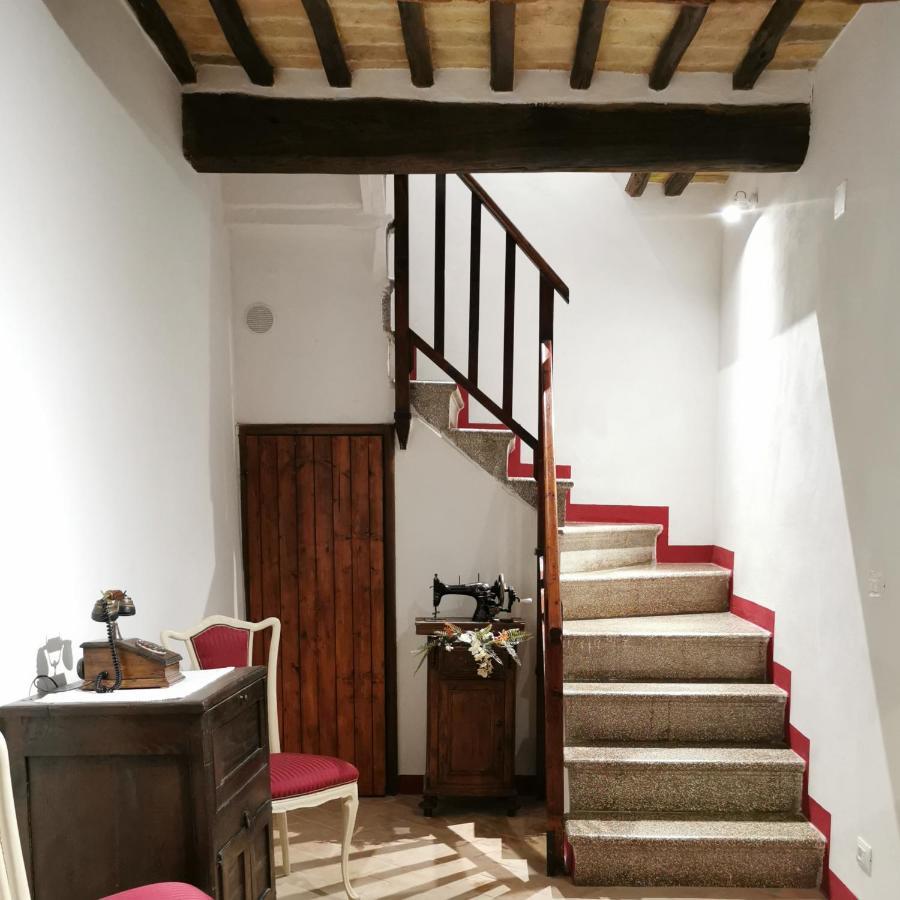 Otello Guest House Montalcino Bagian luar foto