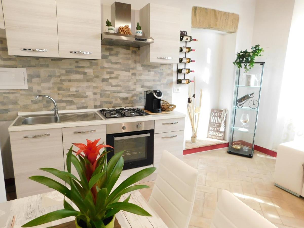 Otello Guest House Montalcino Bagian luar foto